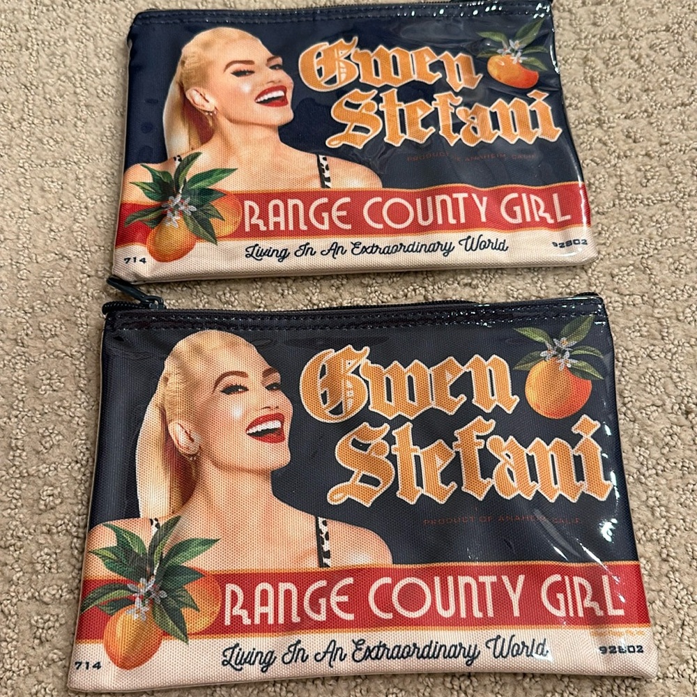 Gwen Stefani make up bag 2 of them